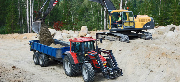 maansiirto kalusto kaivinkone pyöräkuormaajaa